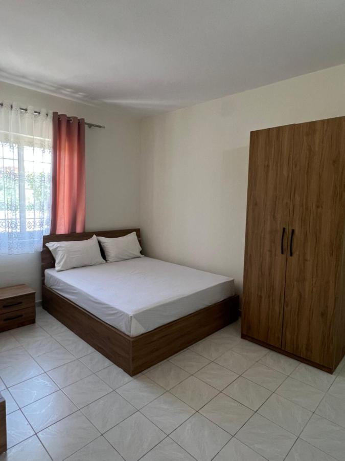 Guest House Sala Durres Luaran gambar